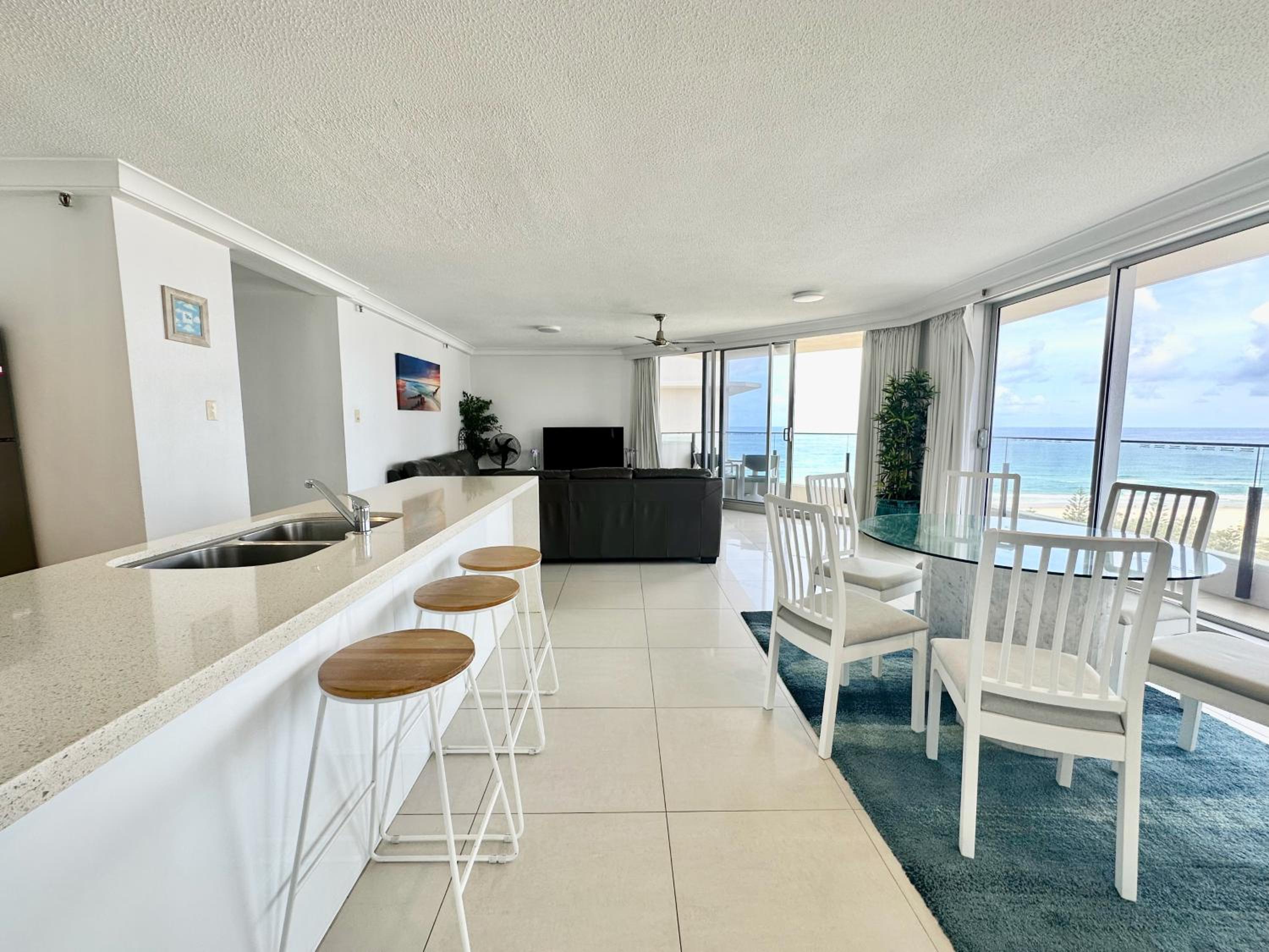 Beach Haven 16E