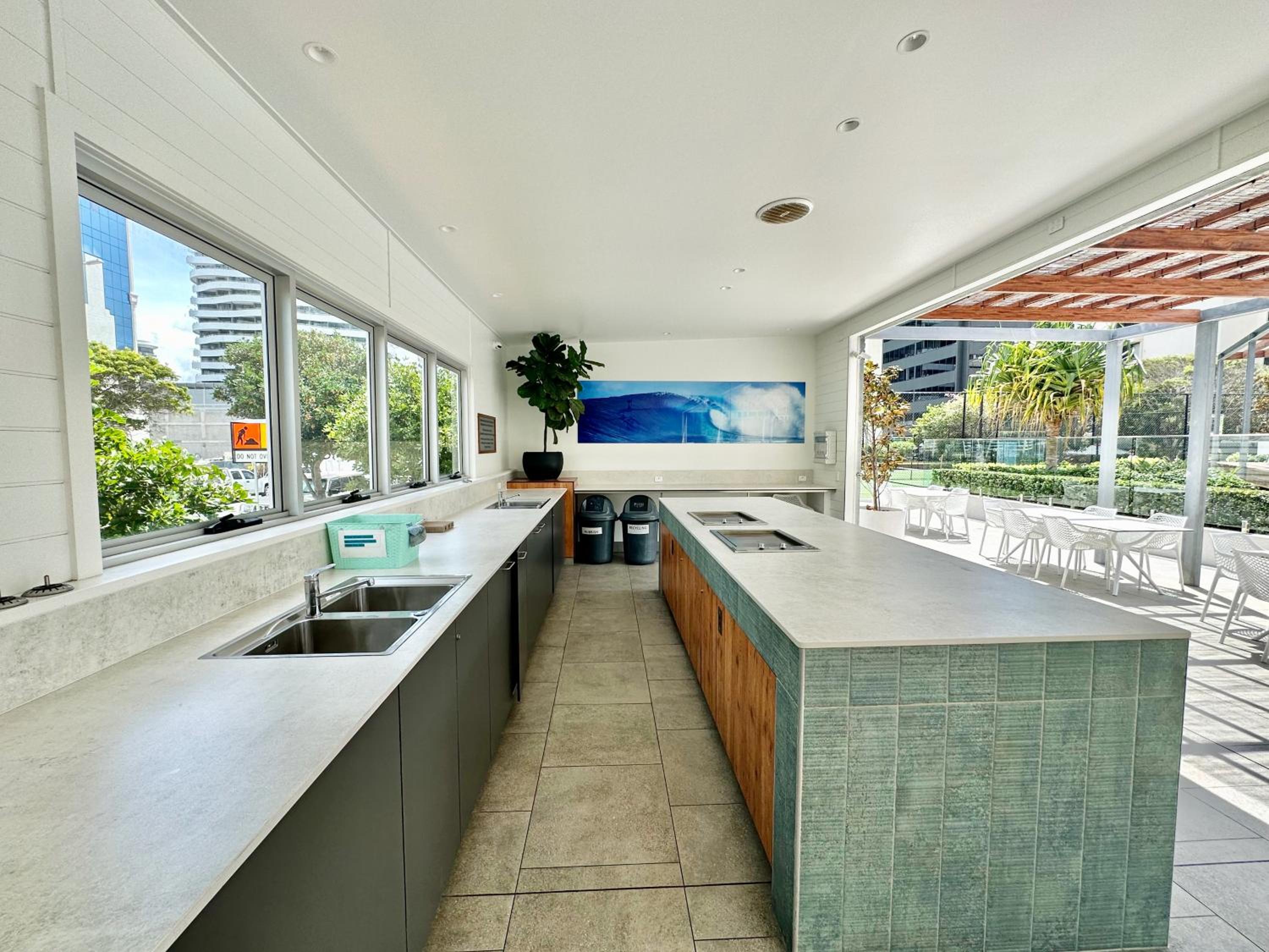 Beach Haven 16E