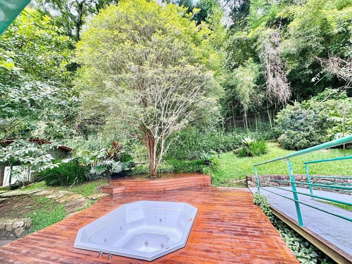 Jacuzzi e Lareira | Paz na natureza