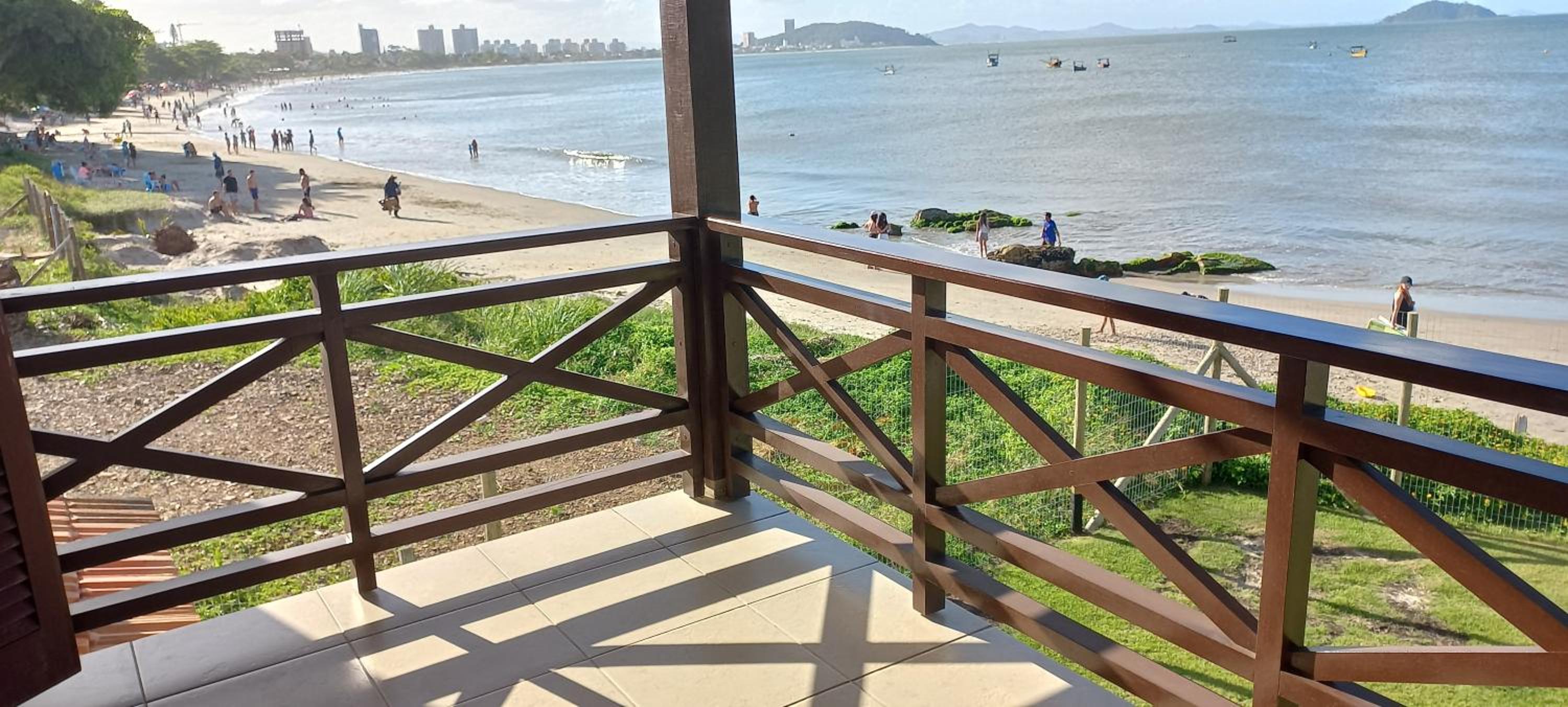 Férias e alegrias em casa pé na areia!