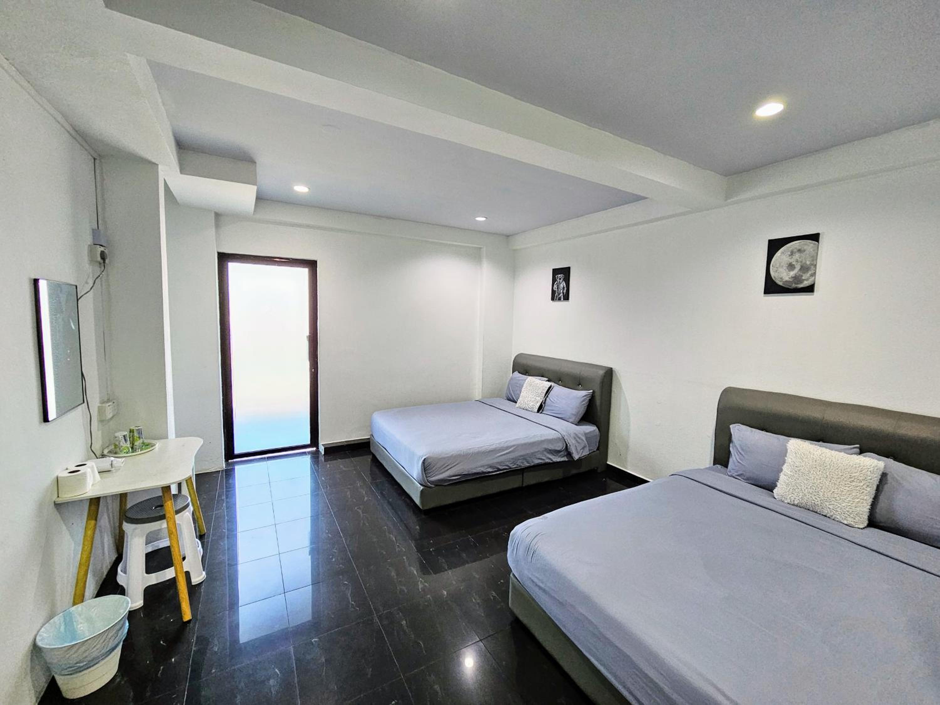 184 GURNEY DRIVE PENANG photo 1