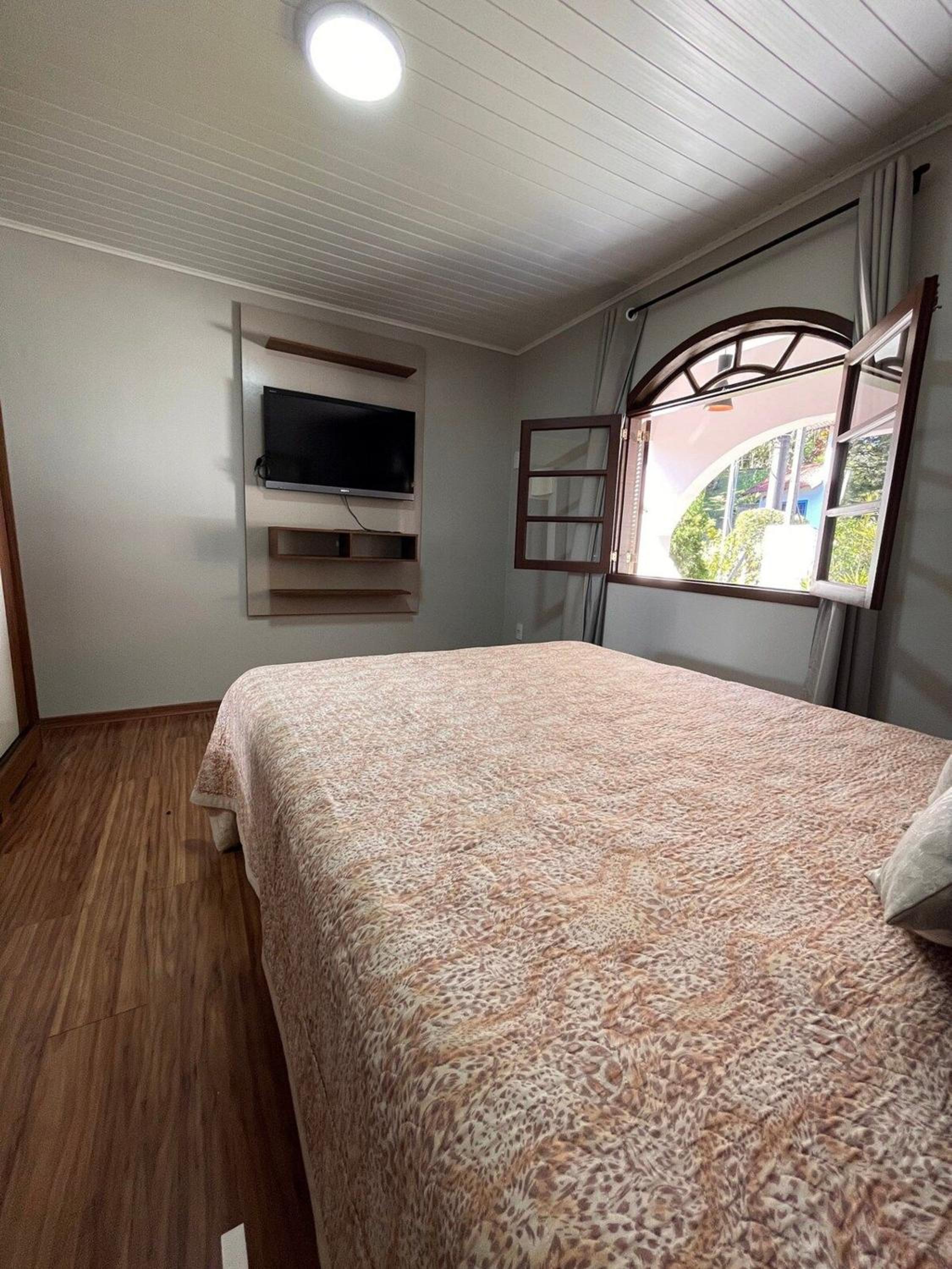 Vista para montanha com 3 quartos
