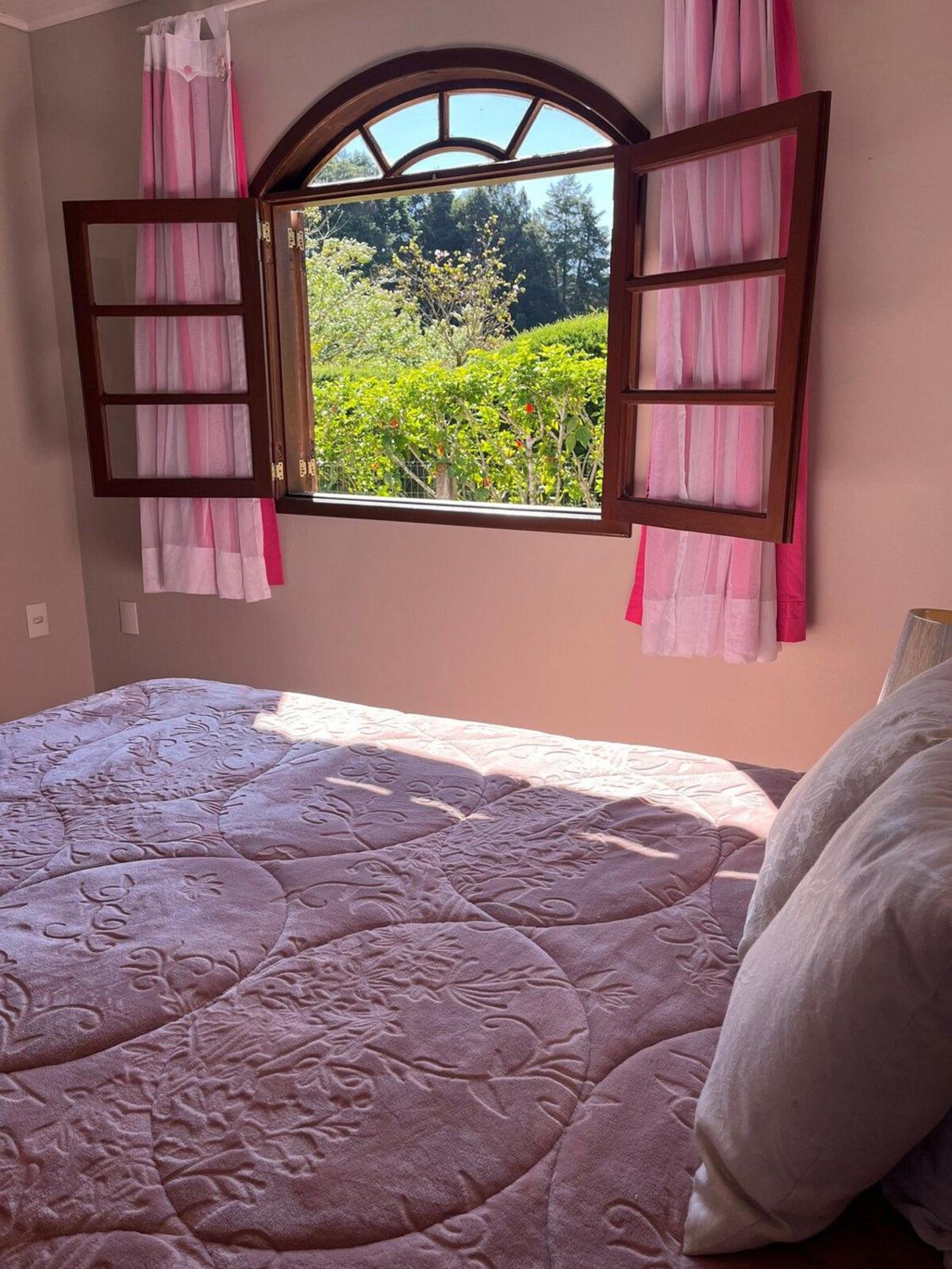 Vista para montanha com 3 quartos