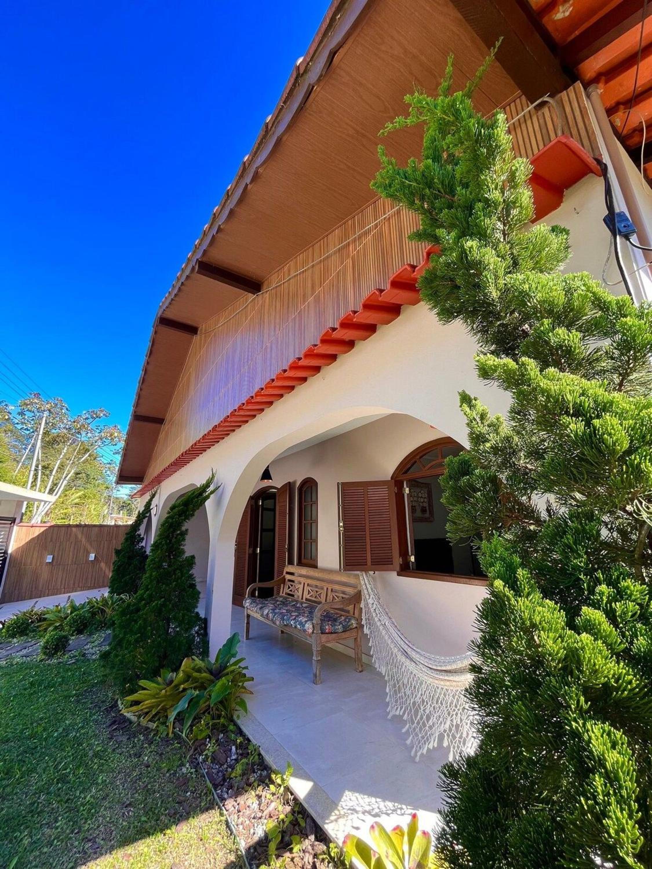 Vista para montanha com 3 quartos