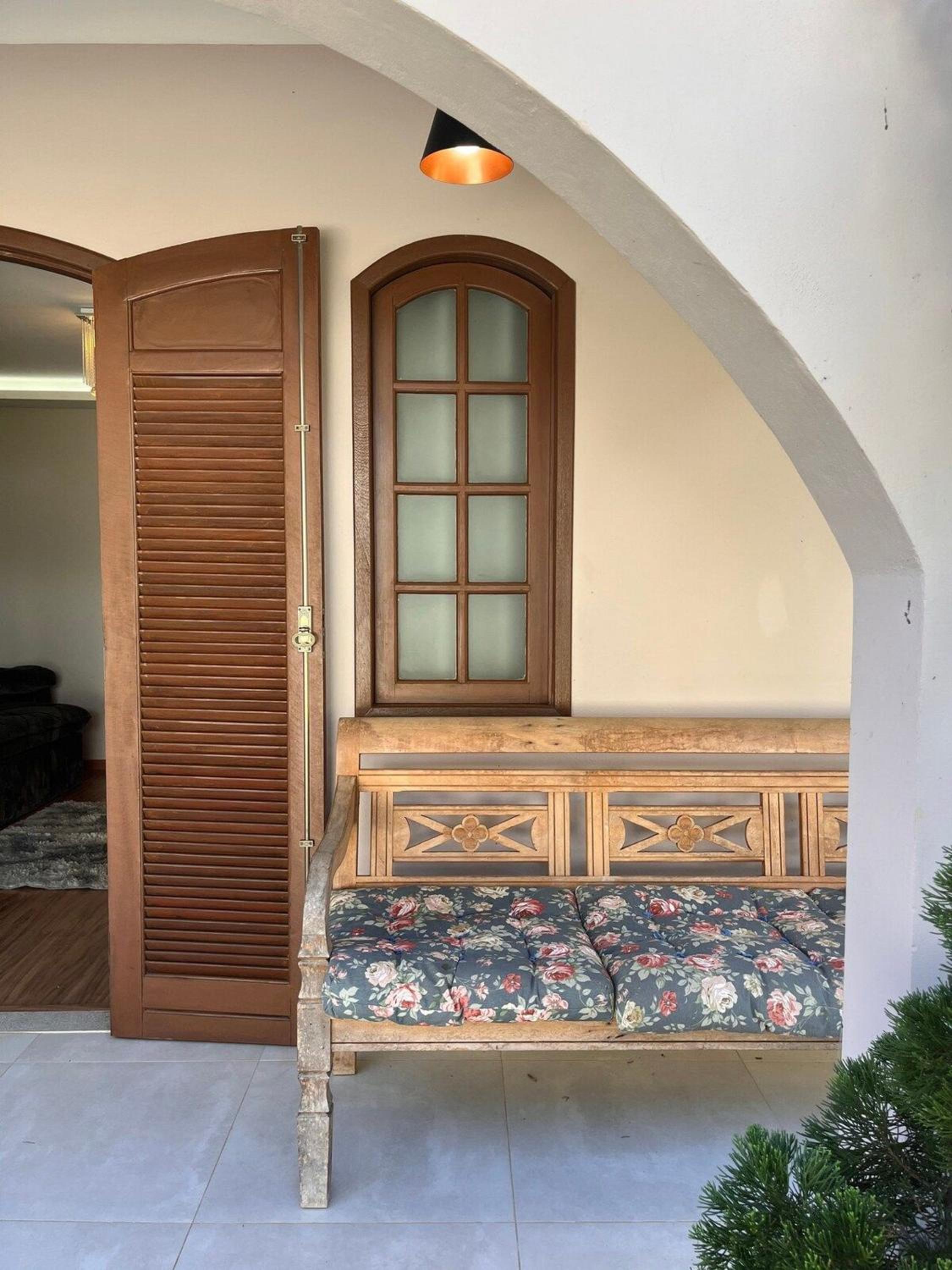 Vista para montanha com 3 quartos