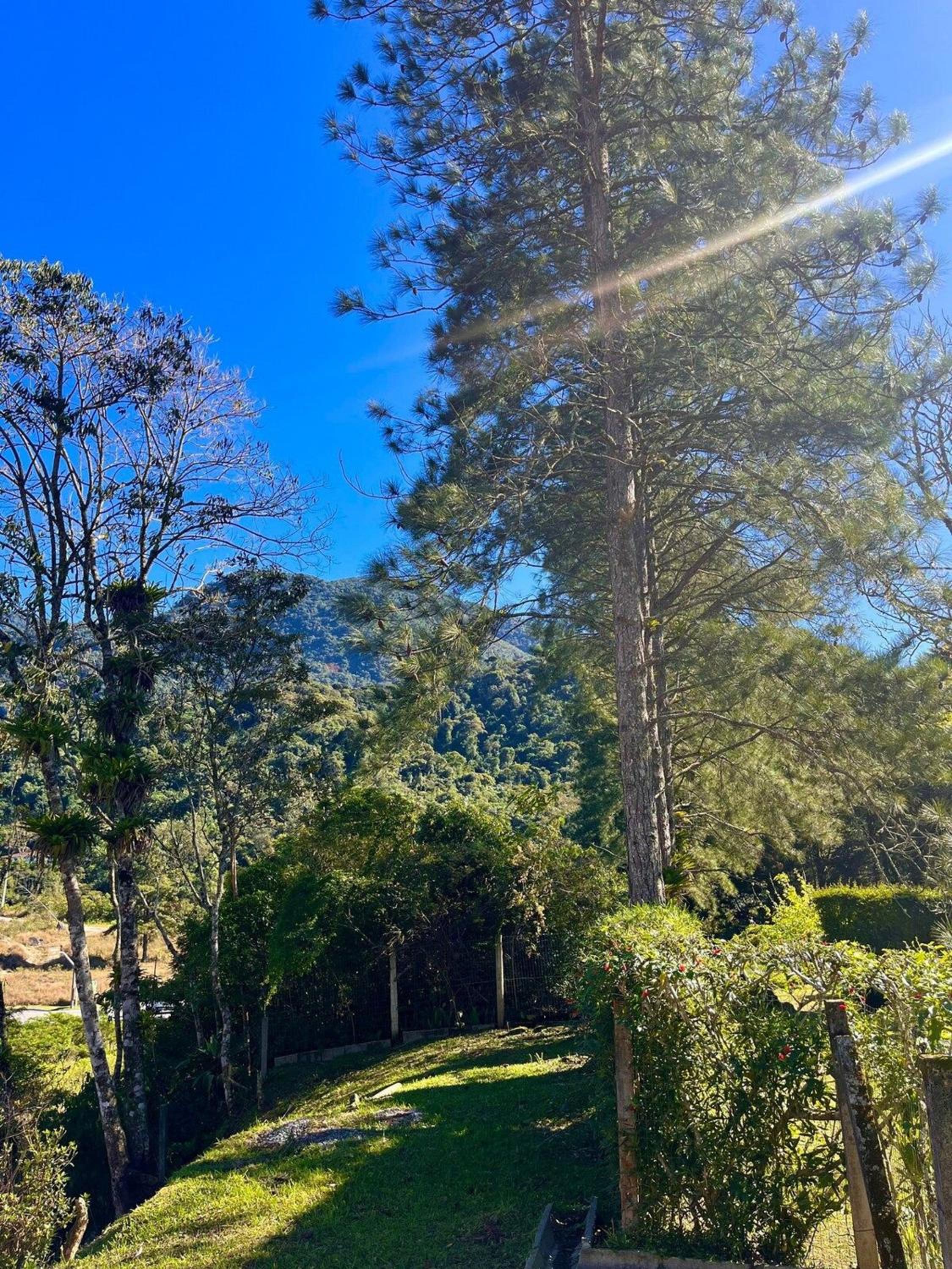 Vista para montanha com 3 quartos