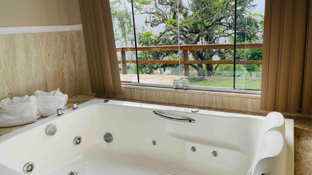 Casa maravilhosa com piscina e sauna