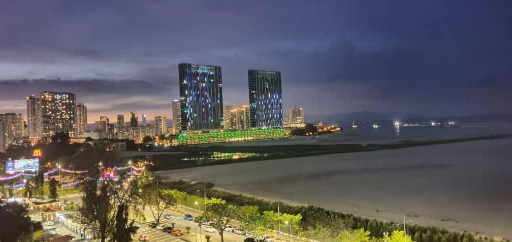 Luxury Seaview Private Elevator Near Island Hospital and Gurney plaza 梹城无敌海景私人电梯靠近医院和商场 view 4