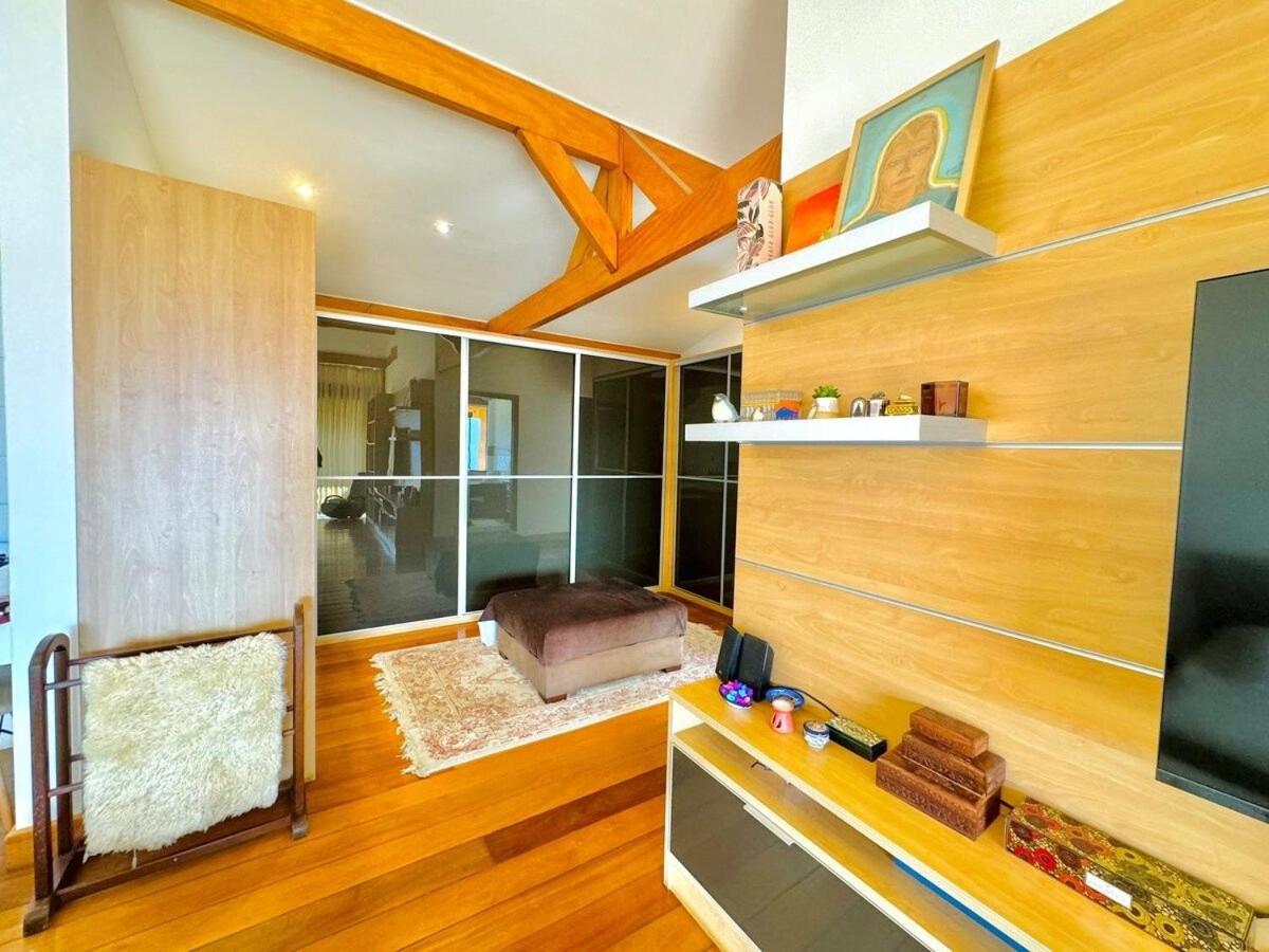 Casa luxuosa com vista e piscina
