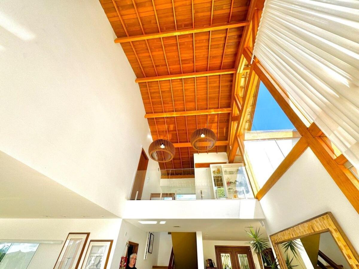 Casa luxuosa com vista e piscina