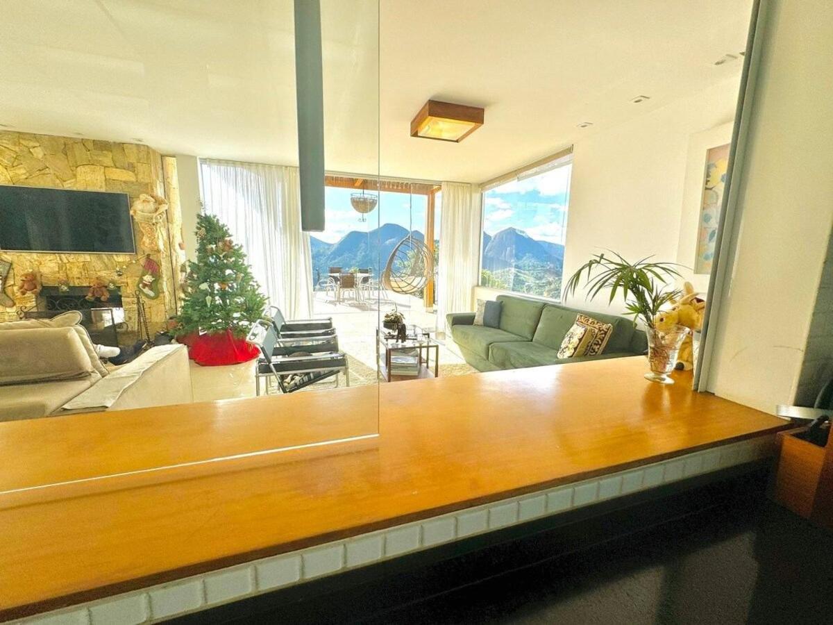 Casa luxuosa com vista e piscina