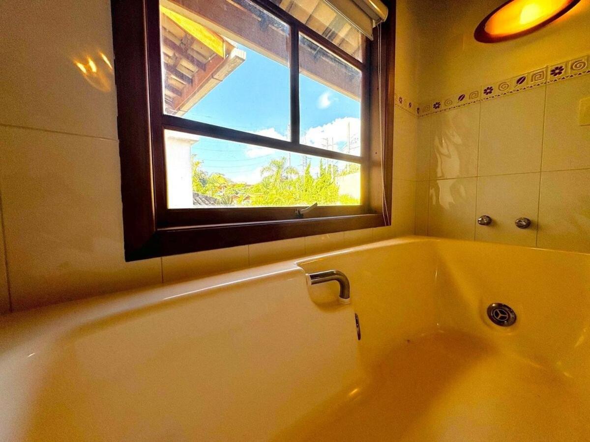 Casa luxuosa com vista e piscina