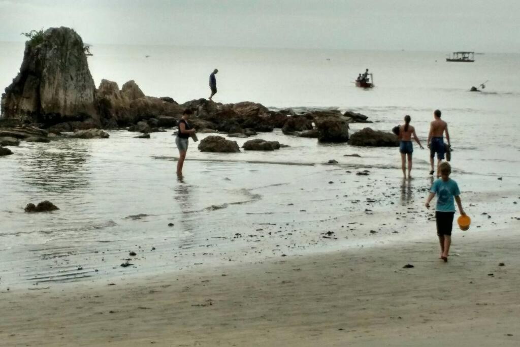 Férias e alegrias em casa pé na areia!
