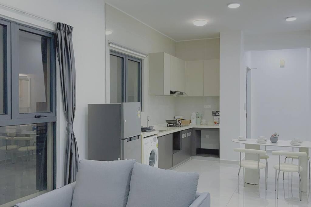 Coastal Charm: 3Bed Sea-View Sanctuary 【Netflix】