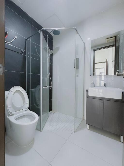 Coastal Charm: 3Bed Sea-View Sanctuary 【Netflix】