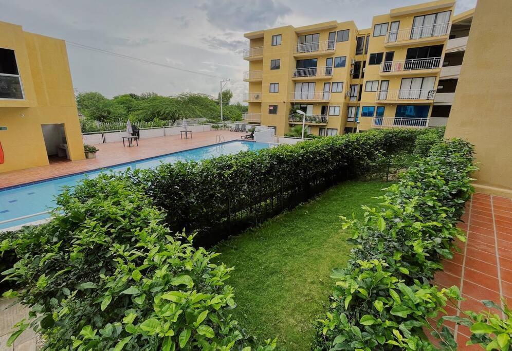 The Refuge#1 Lovely 2 BR-Apt pool & good vibes