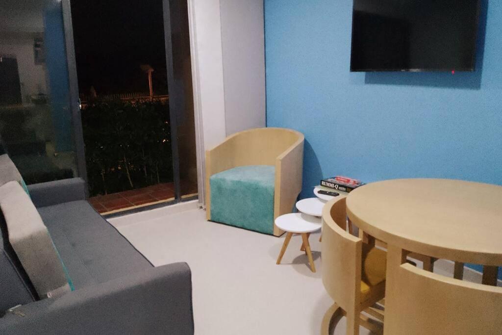 The Refuge#1 Lovely 2 BR-Apt pool & good vibes