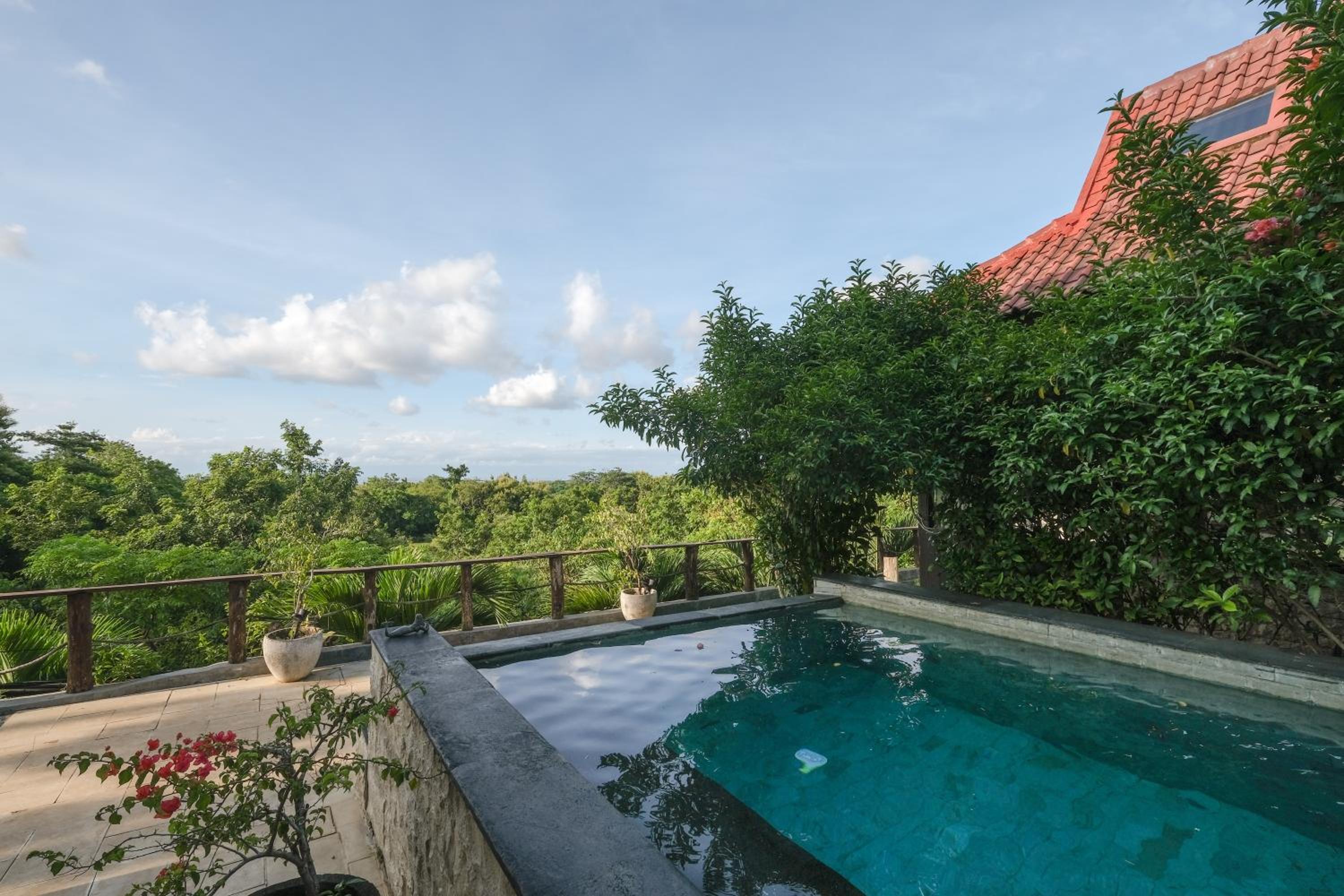Ocean Bay Boutique Bungalows Uluwatu view 5