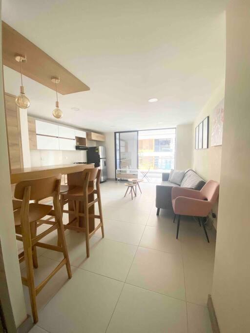 New apto in convenient location with parking