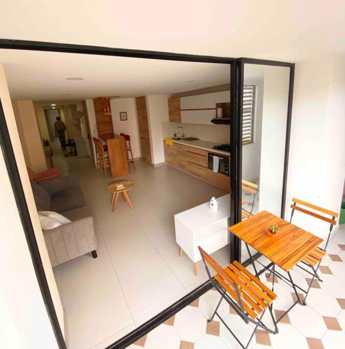 New apto in convenient location with parking