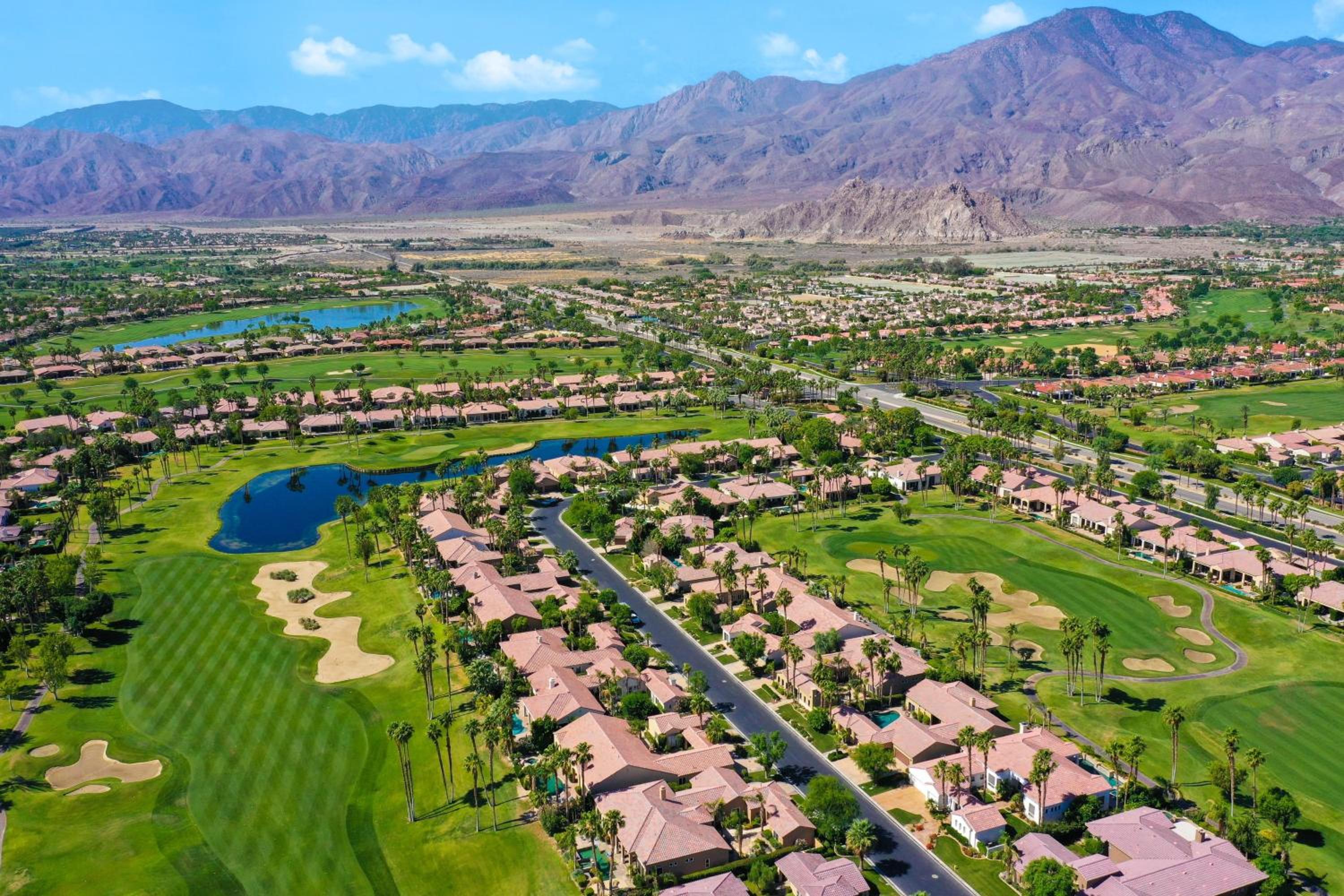 Spacious 5BR Desert Oasis: Pool Hot Tub Fire Pit PGA West Golf Course