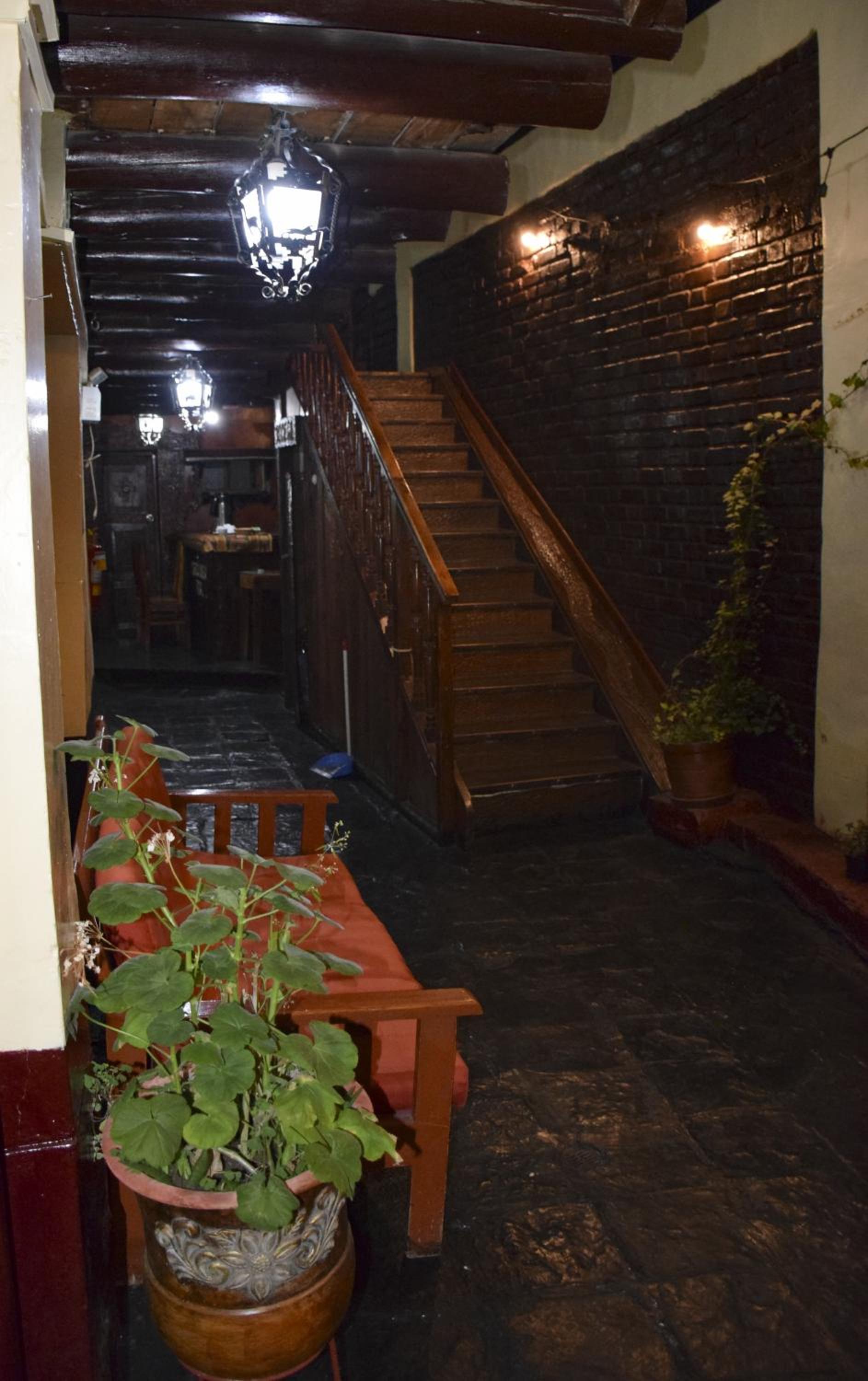 Amankay Inn