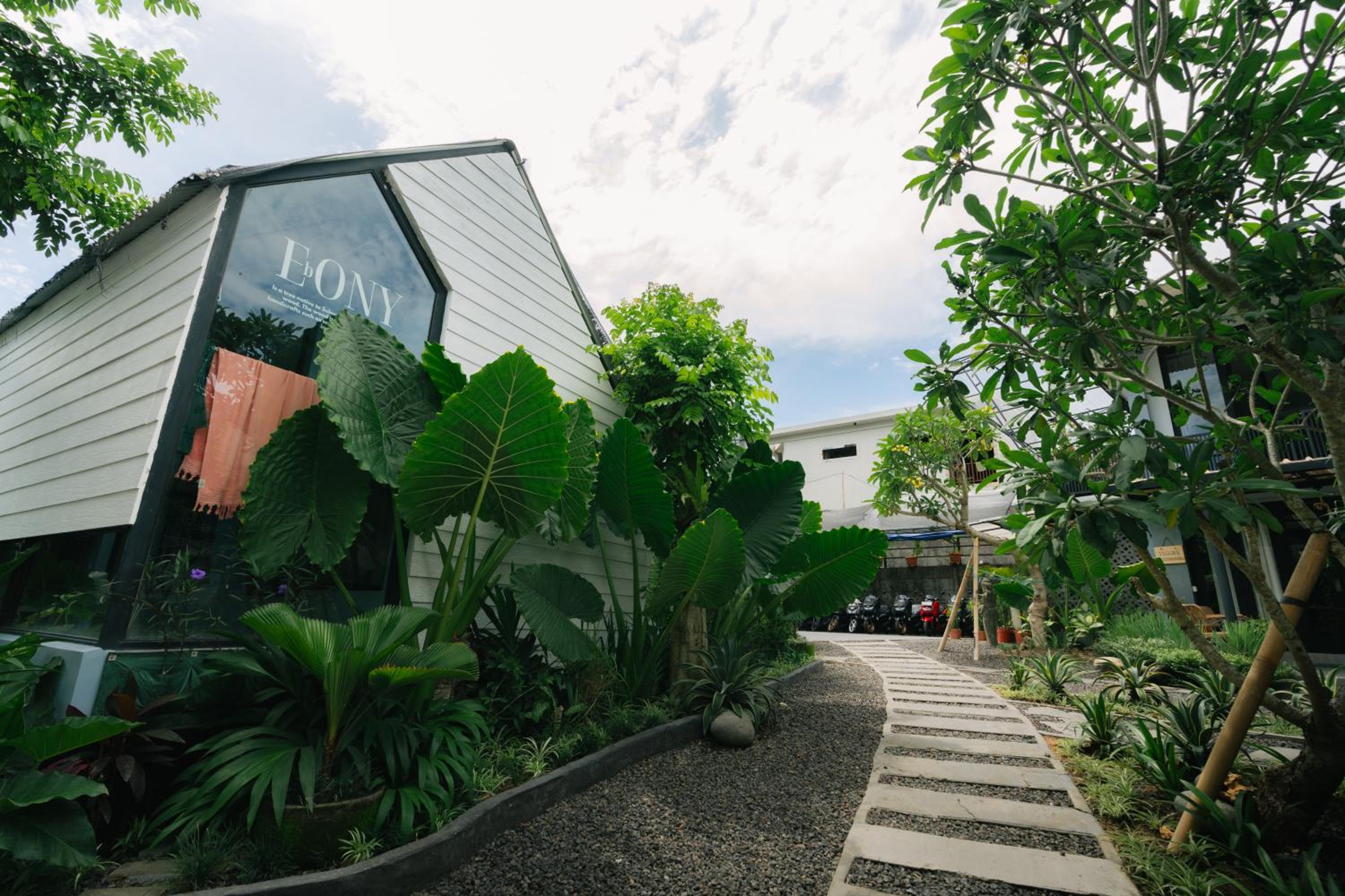 The Jungle Hostel Canggu — photo 90
