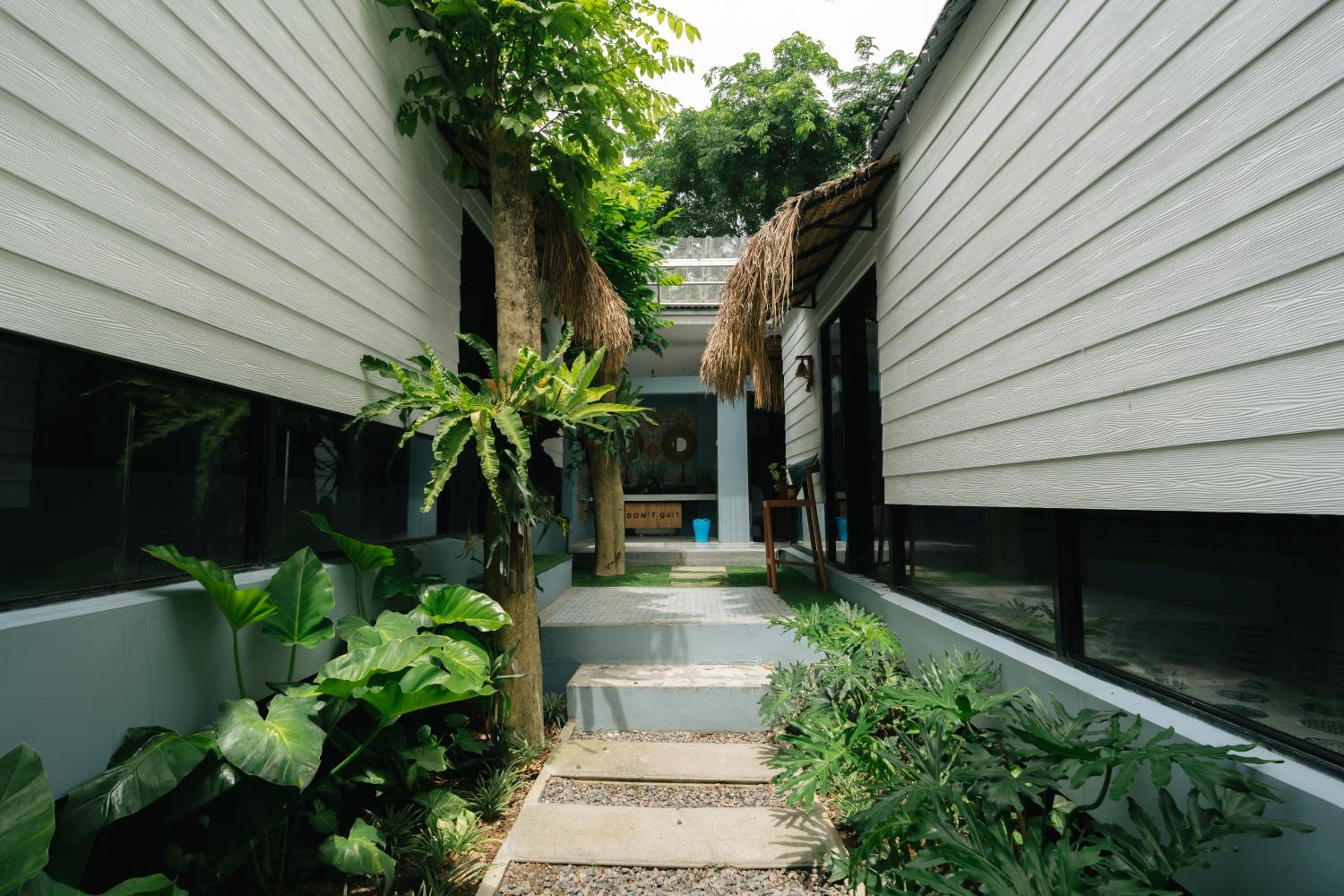 The Jungle Hostel Canggu — photo 86