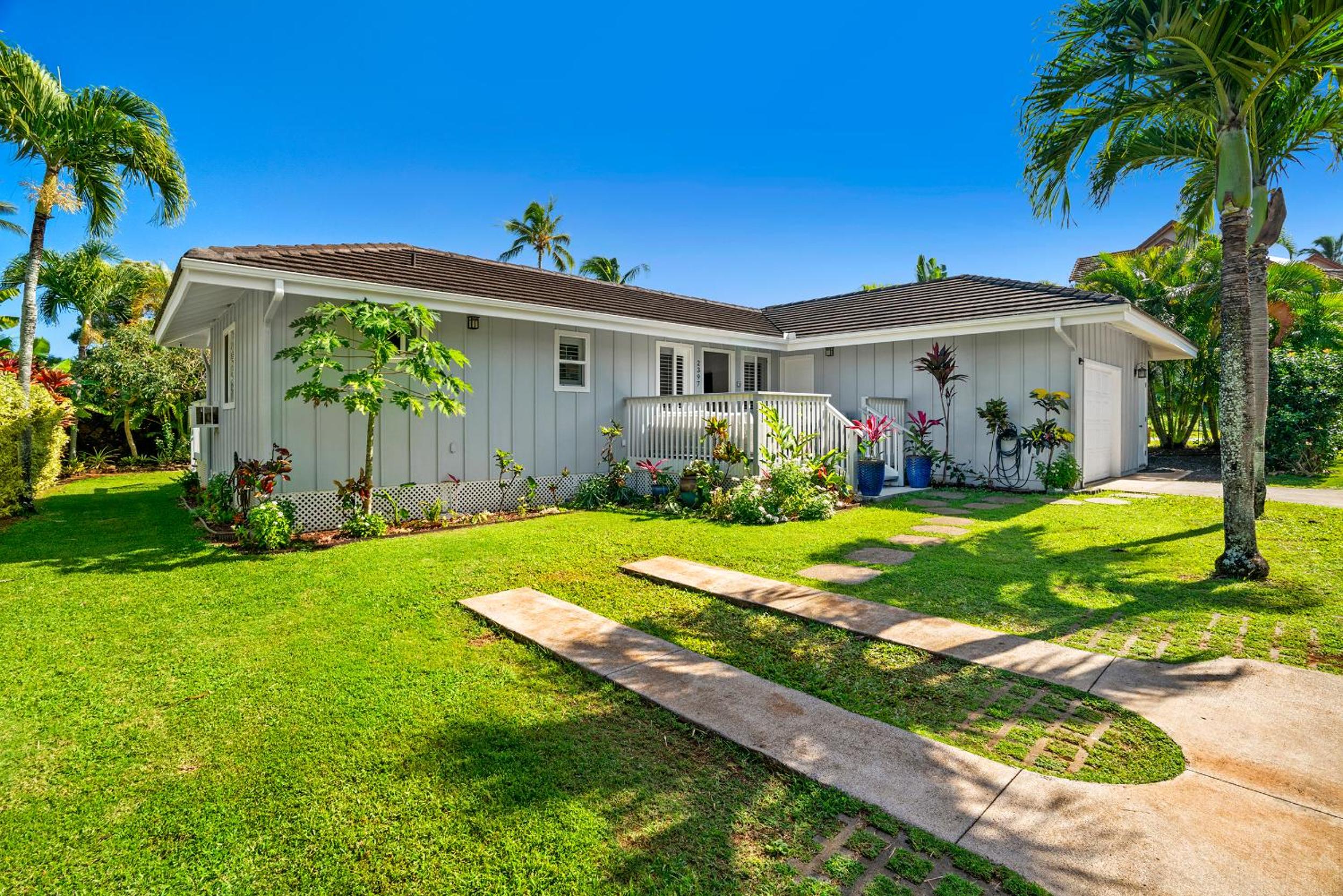 Cute 2BR Cottage w AC close to beaches view 5
