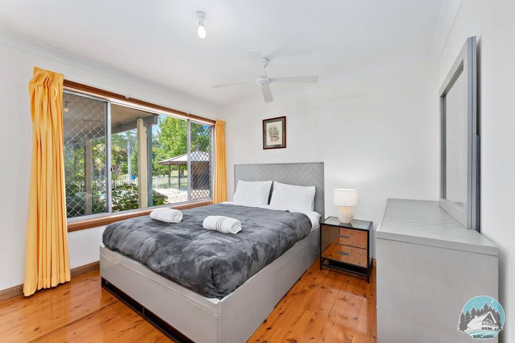 Aircabin - KANGY ANGY - Rural Retreat 4 Bedrooms