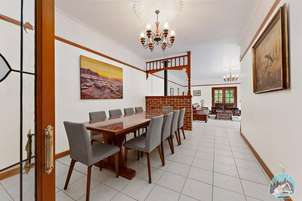 Aircabin - KANGY ANGY - Rural Retreat 4 Bedrooms