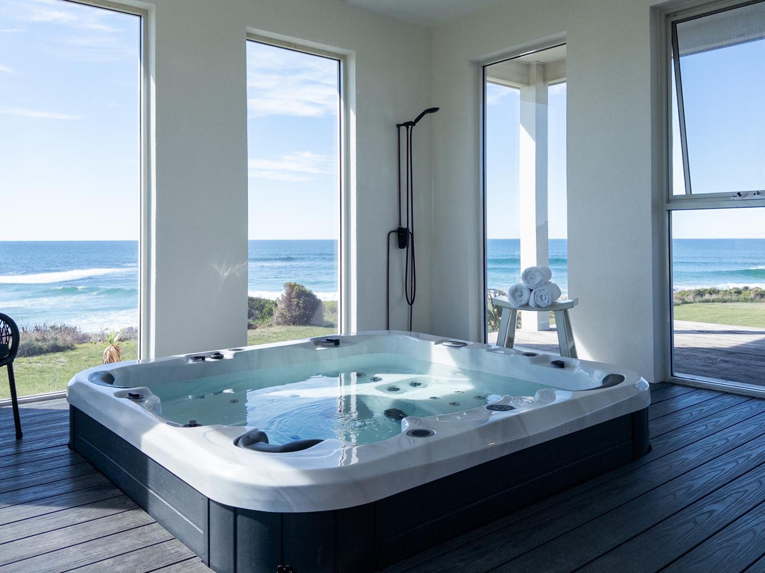 Saltwater - Absolute Oceanfront, Fire Pits, some Villas with Hot Tubs and Sauna
