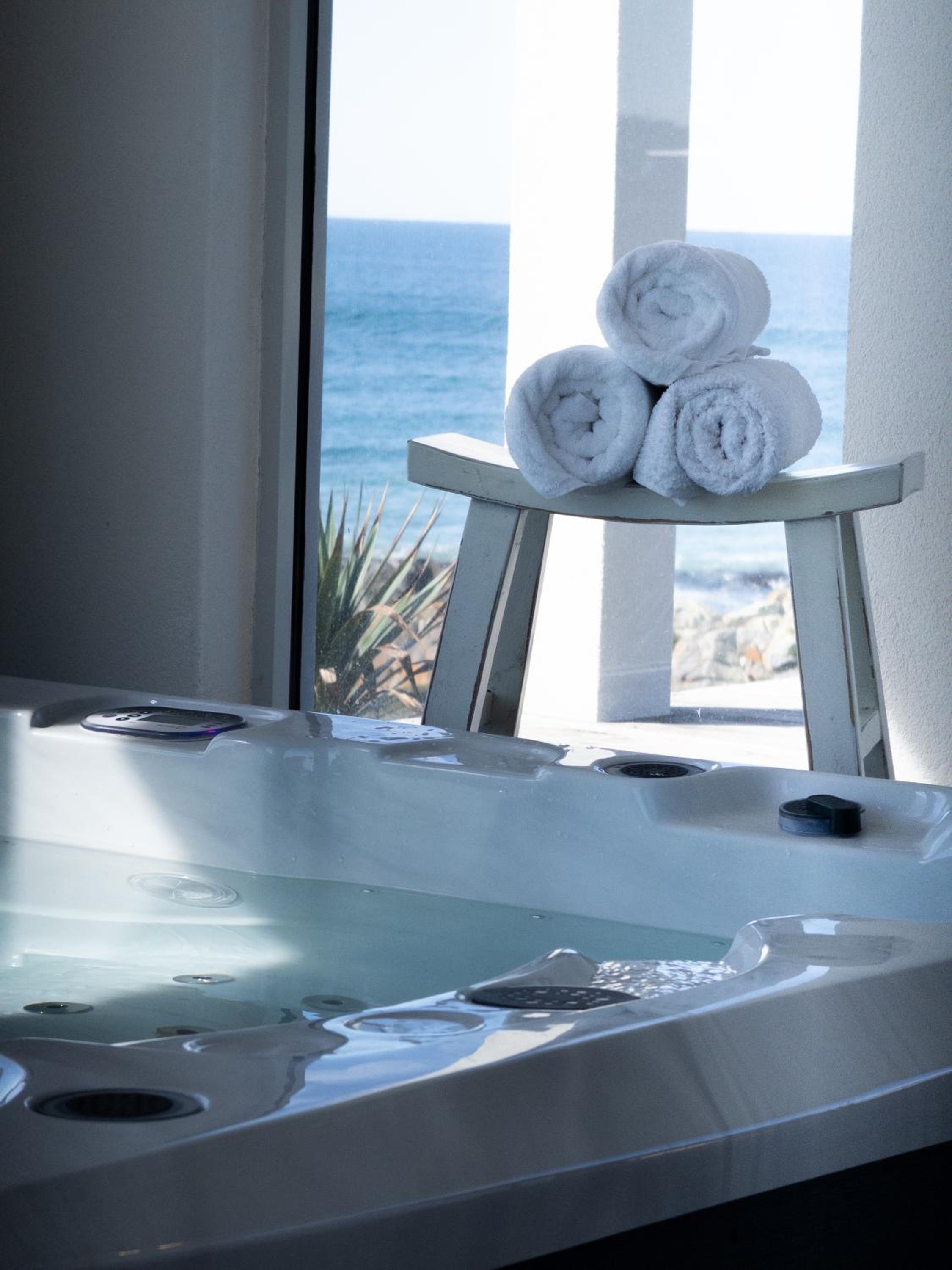 Saltwater - Absolute Oceanfront, Fire Pits, some Villas with Hot Tubs and Sauna