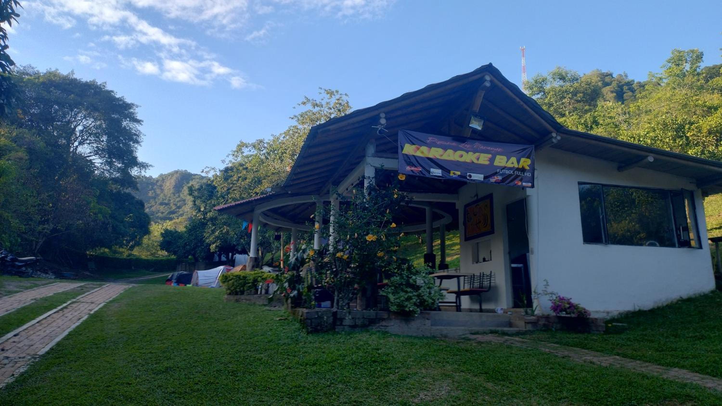CAMPING Y PISCINA LOS NARANJOS