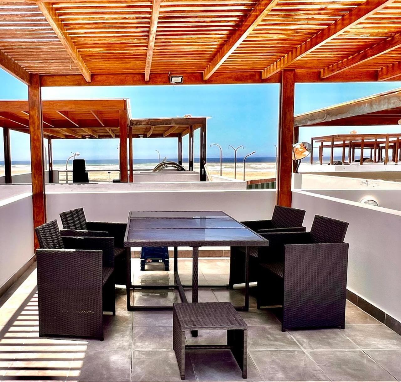 Casa de Playa en Condominio Frente Mar de Asia, 4 piscinas view 5