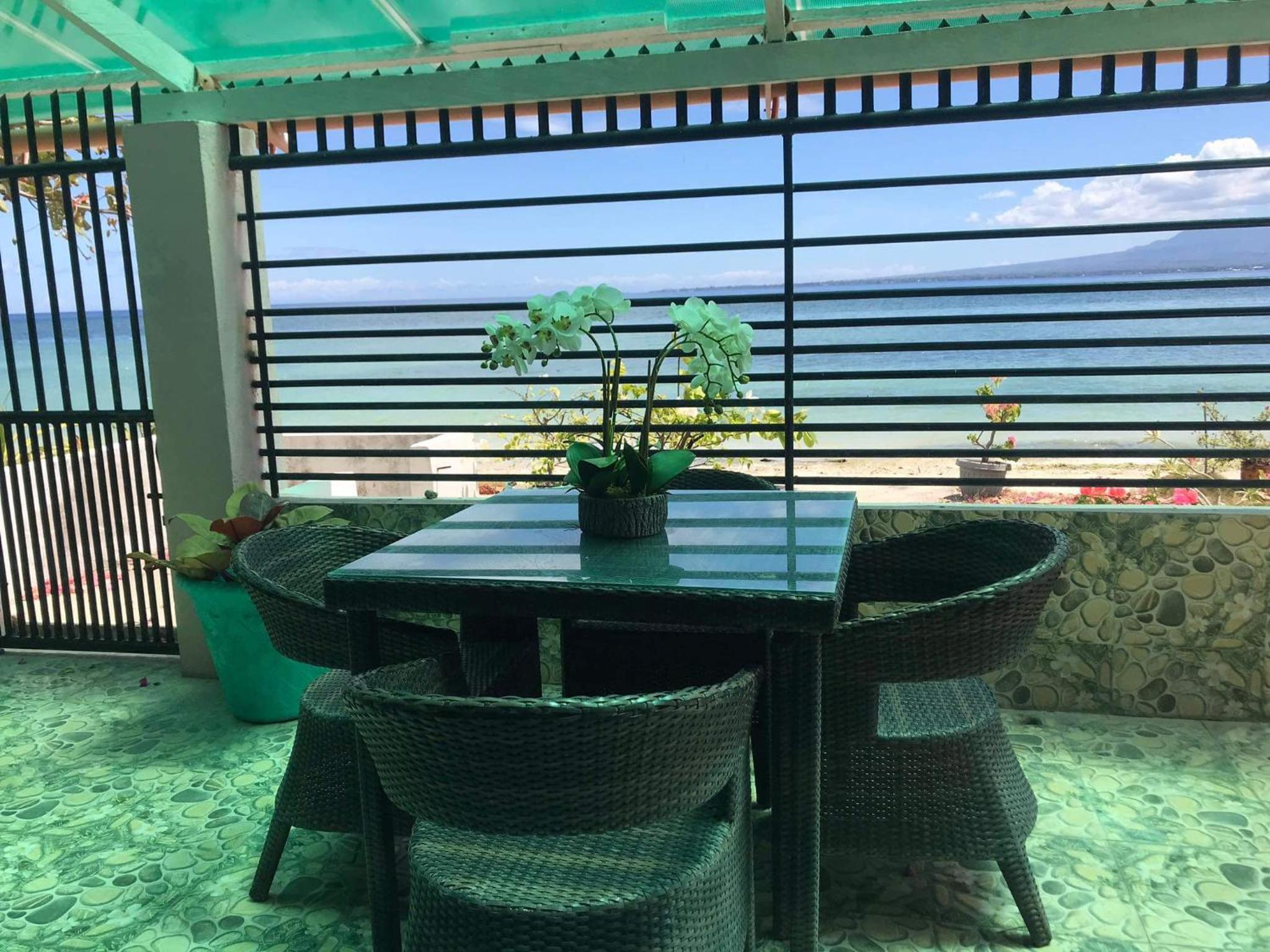 Joy O Hoy Beach House view 2