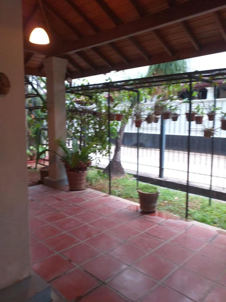 Negombo Holiday Home