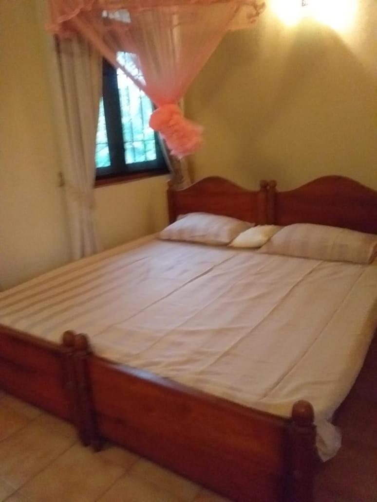 Negombo Holiday Home