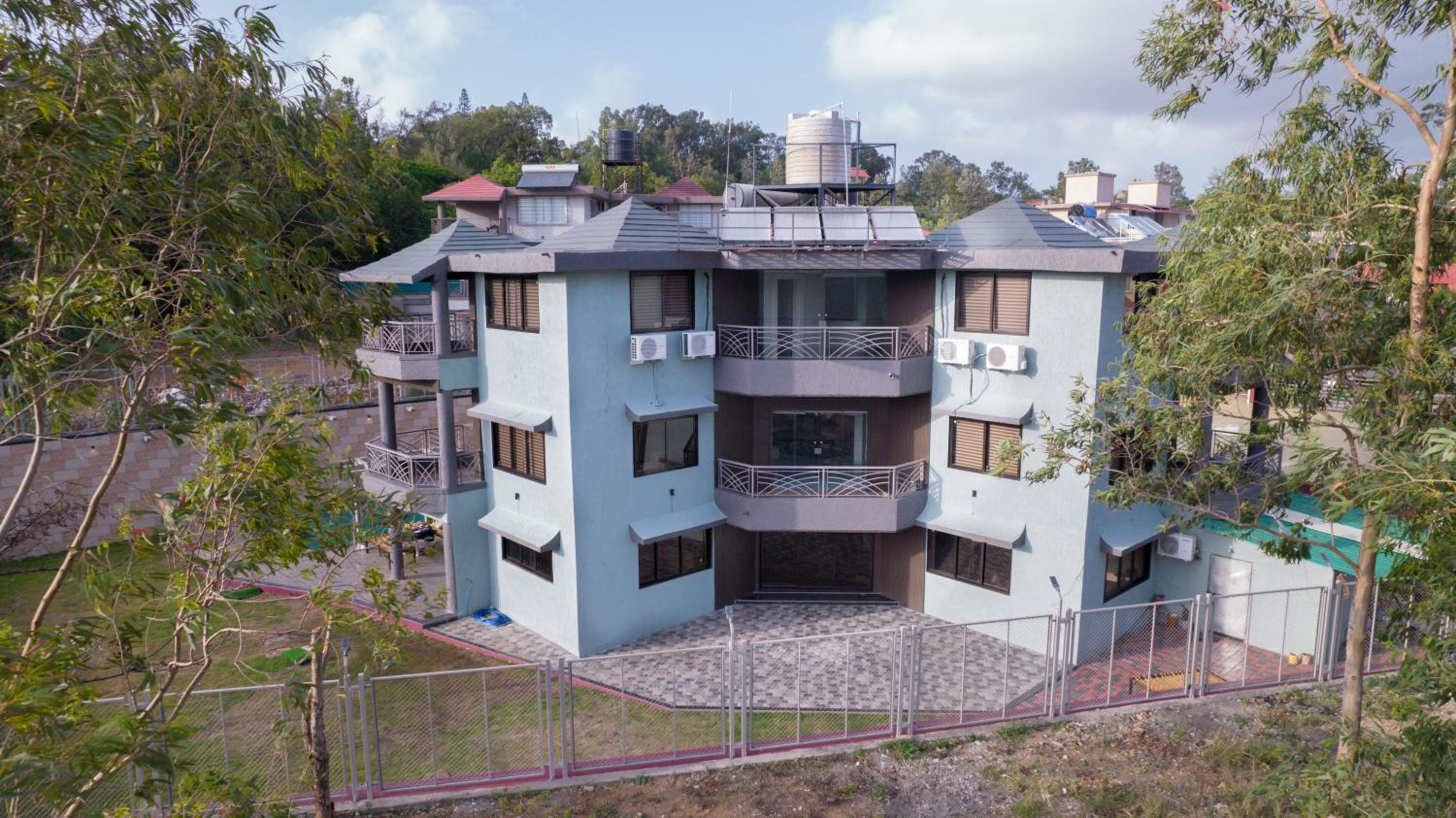 Magnum villa view 3