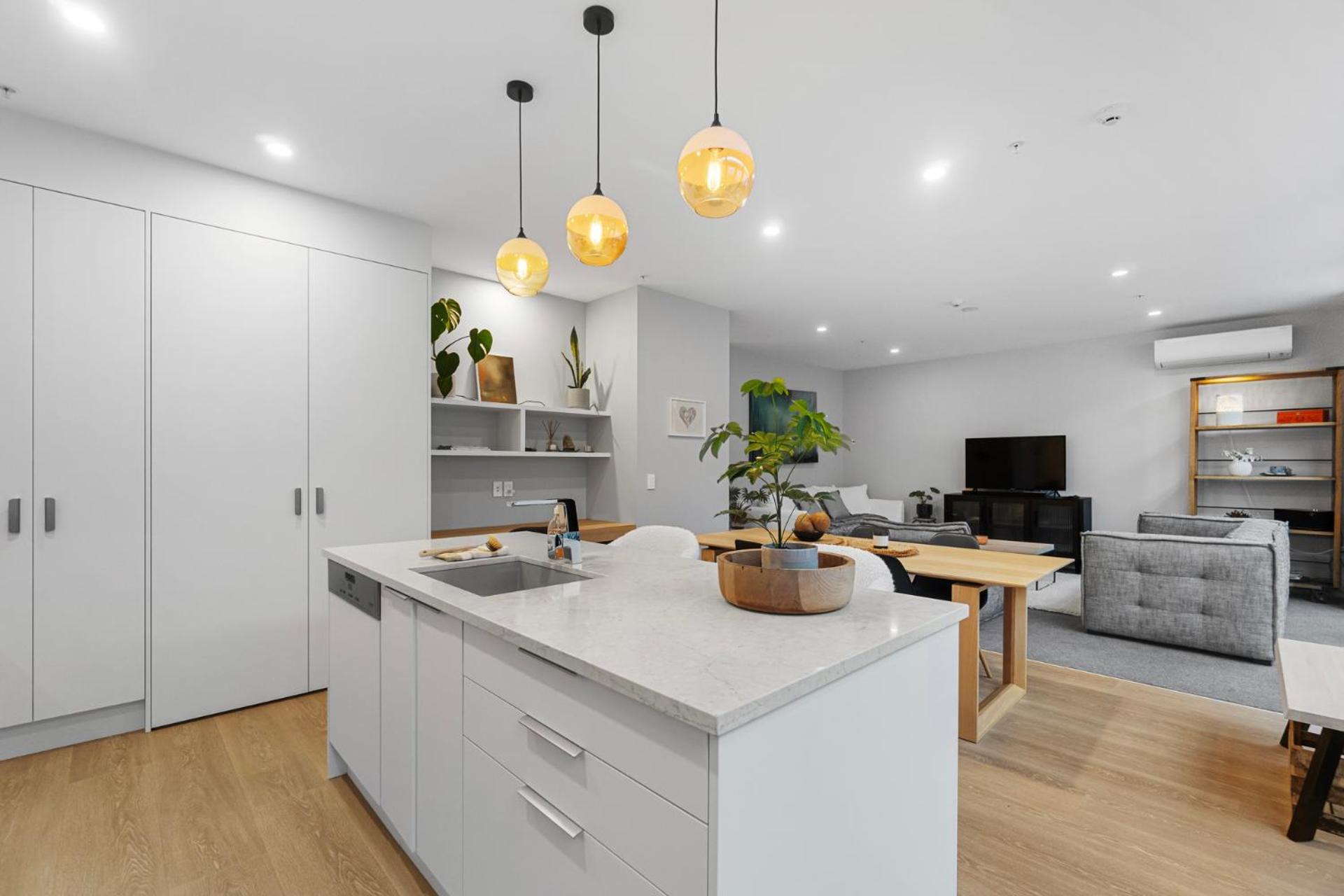 Penthouse Prestige - Cambridge Holiday Apartment view 4