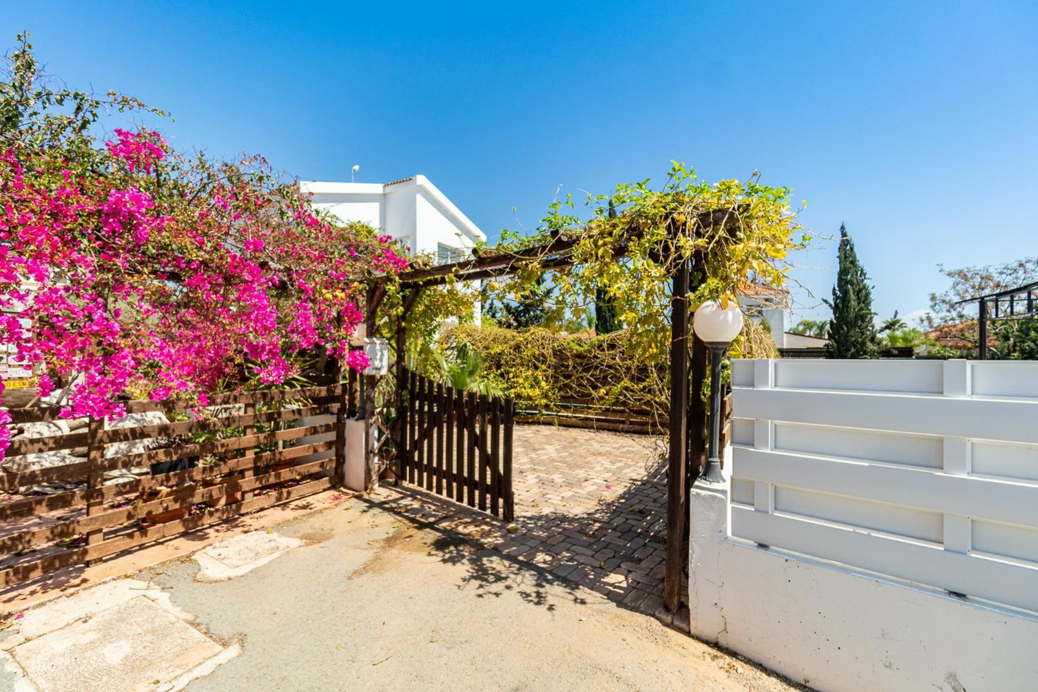 Ayia Thekla Serenity Villa