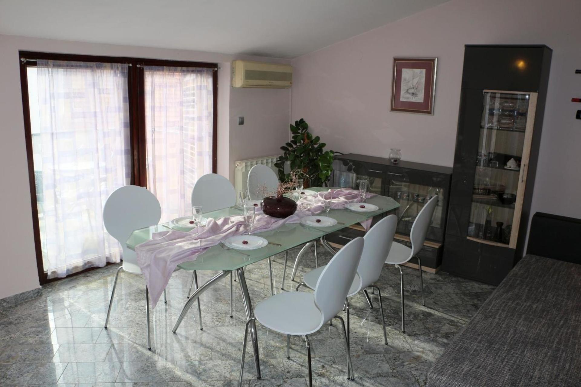 Ferienappartement Edi mit zwei Balkonen