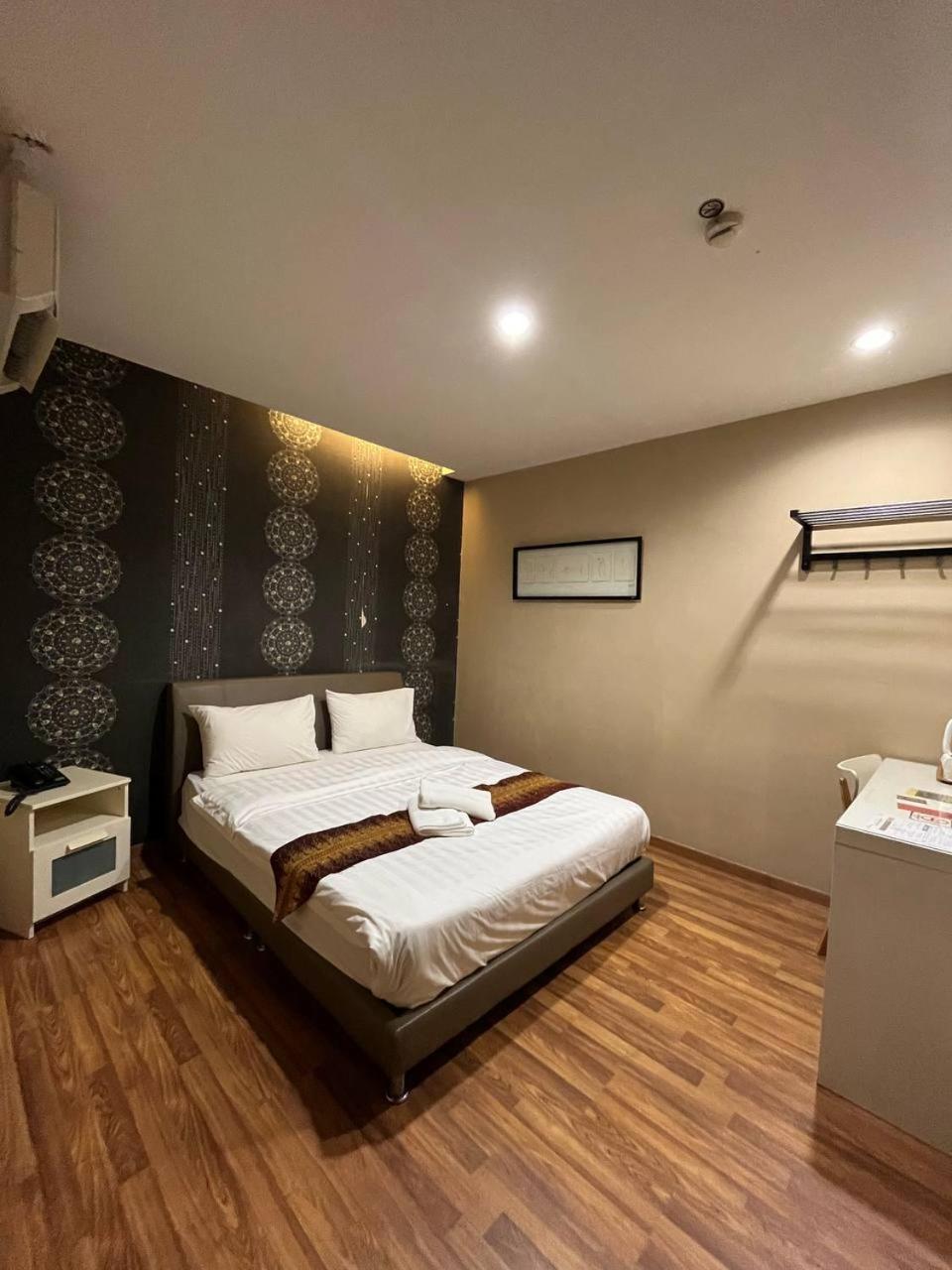 M Boutique Inn photo 3