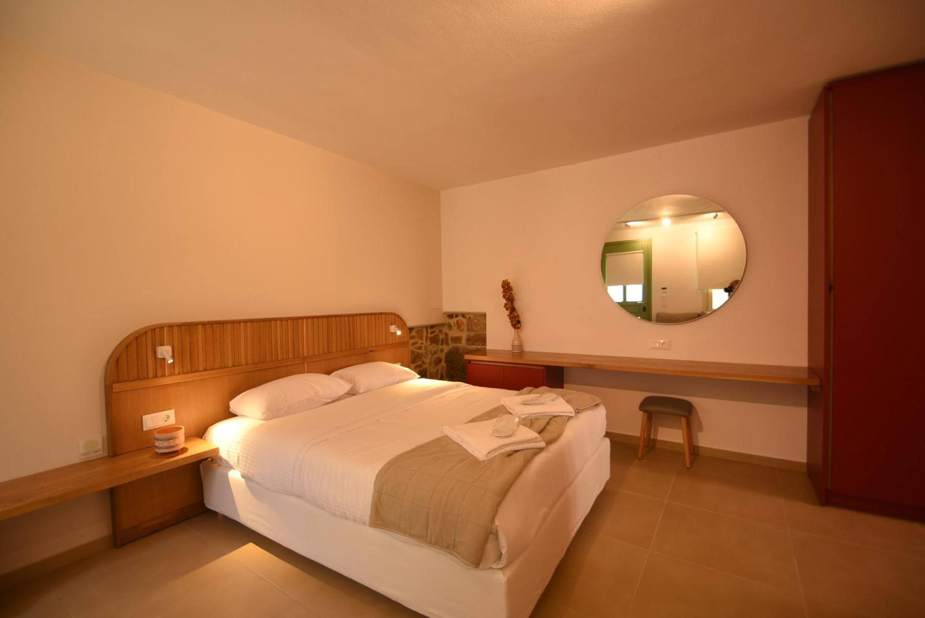 Castrusso Castle apartments