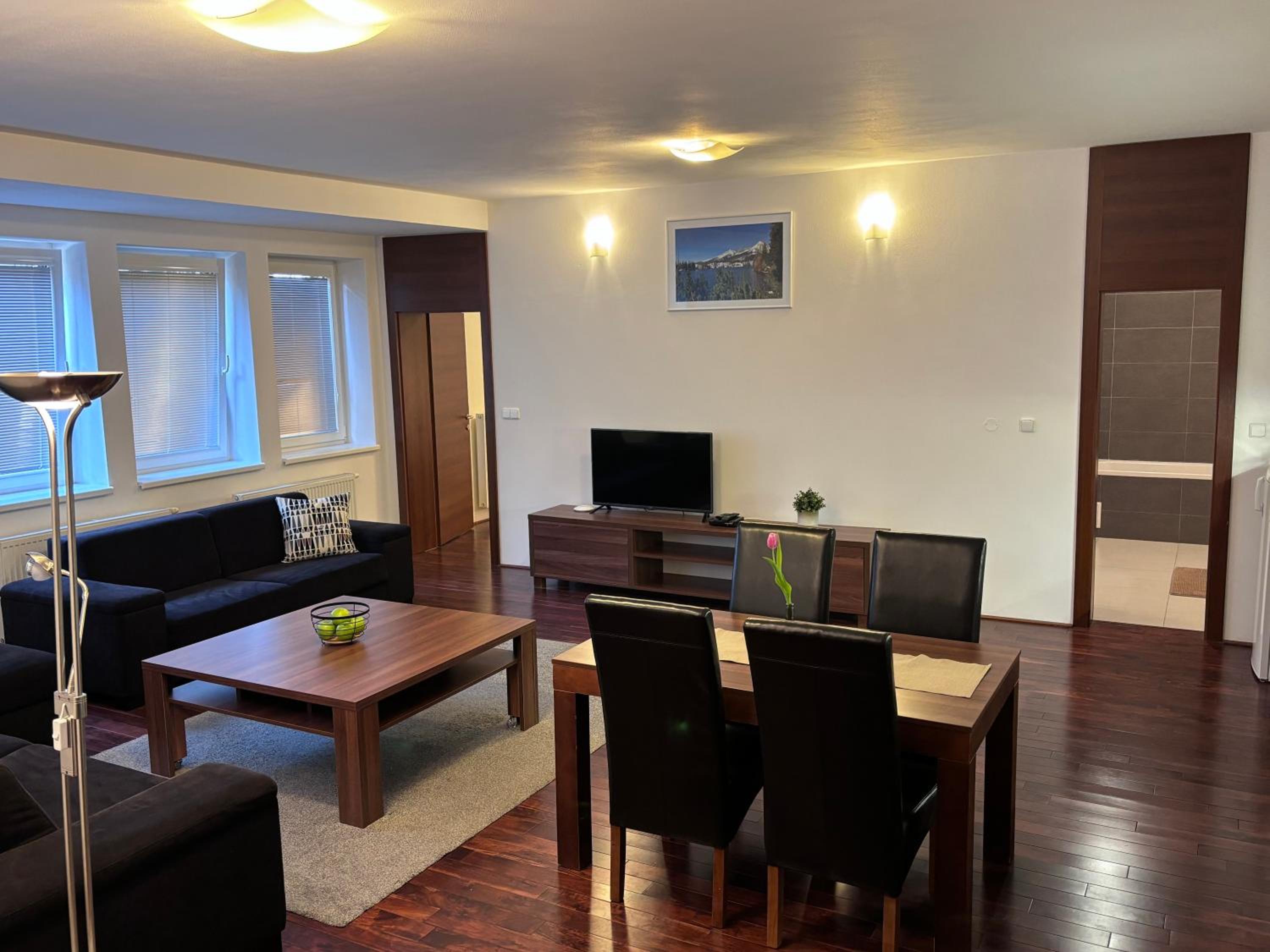 Apartmány Snow v centre Starého Smokovca view 2