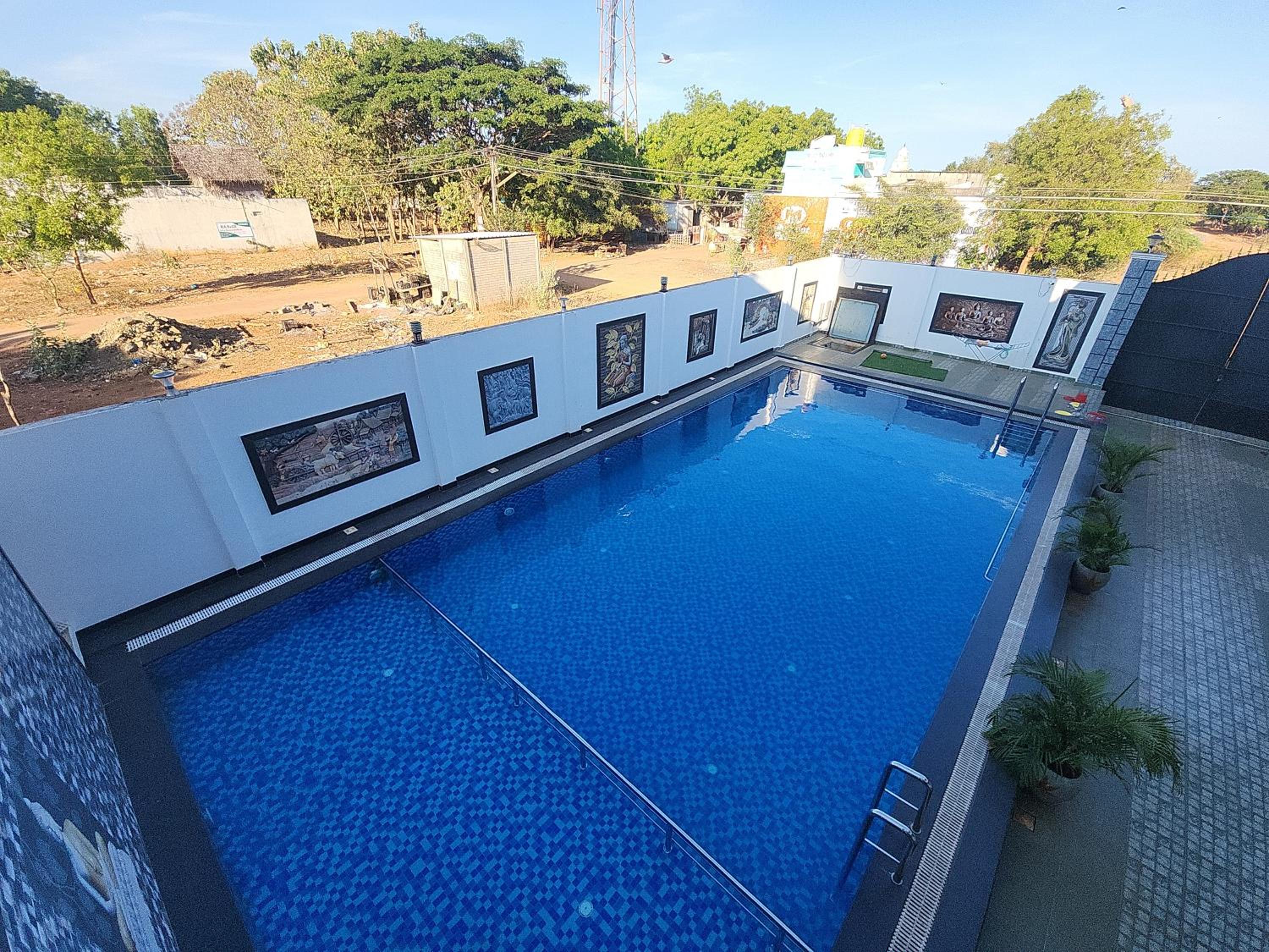 Paradise APK Farm House view 3