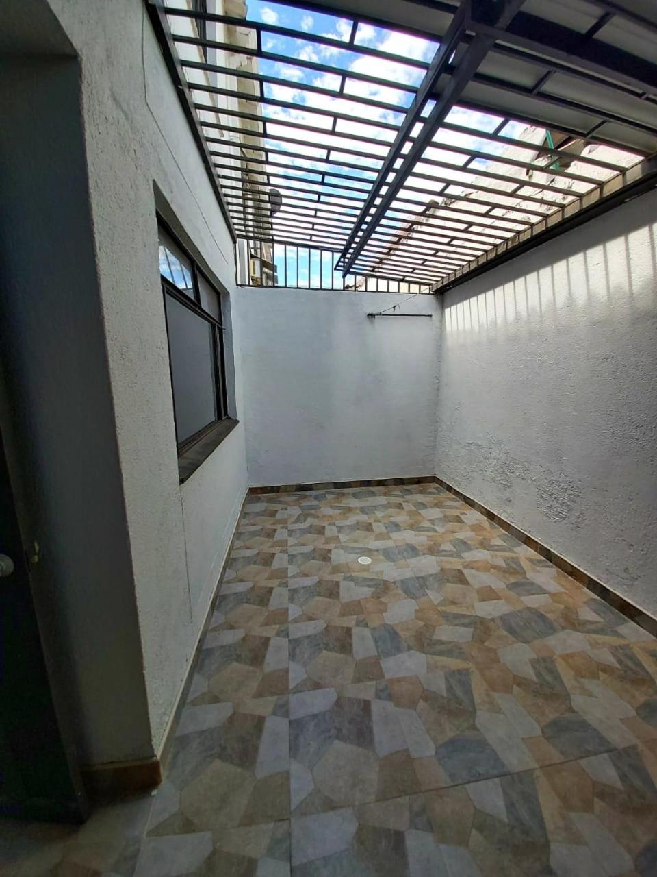 Casa Helena Girardot