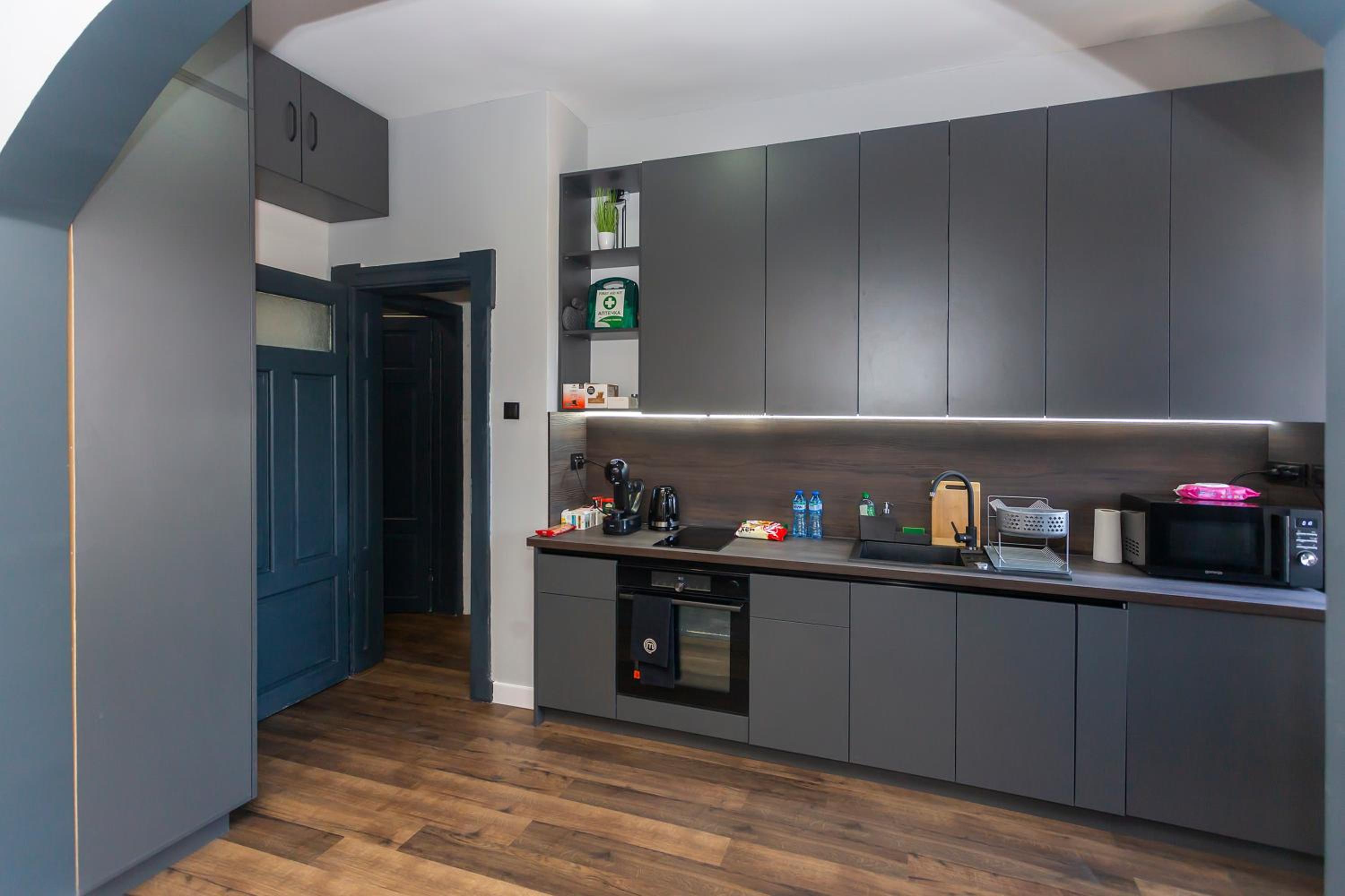 Urban Elegance Apartment