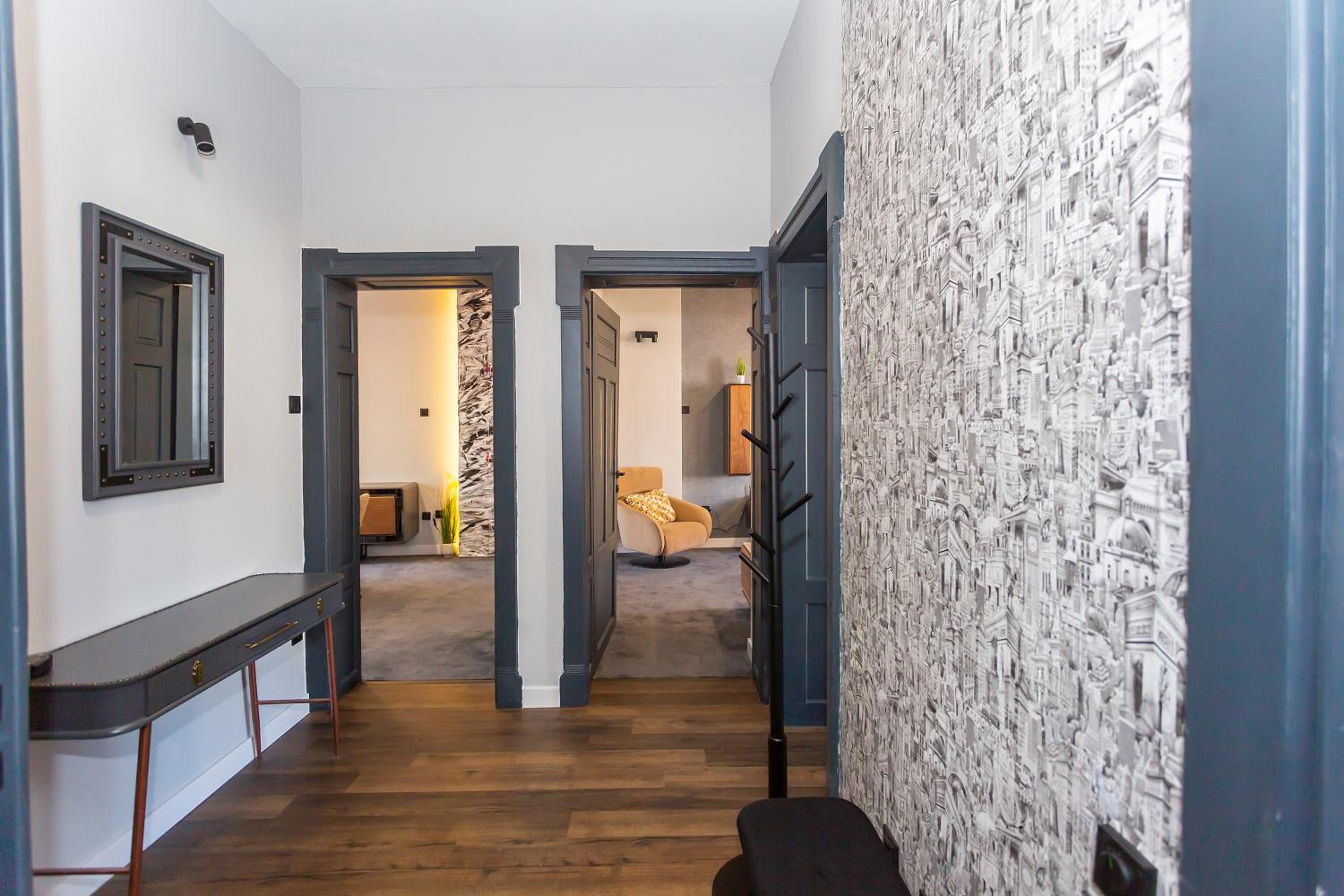 Urban Elegance Apartment