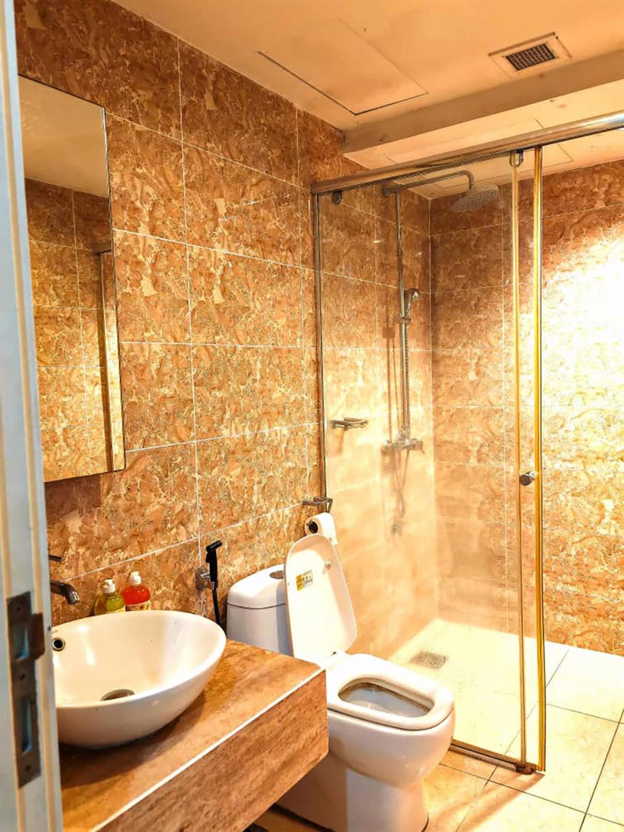 2Rooms QueenBed In D Heart of KL